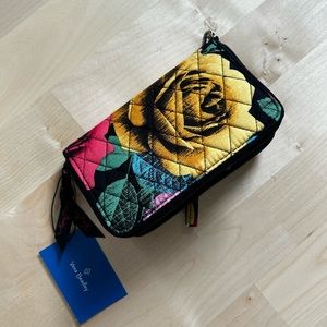 Vera Bradley Grab & Go Wristlet NWT